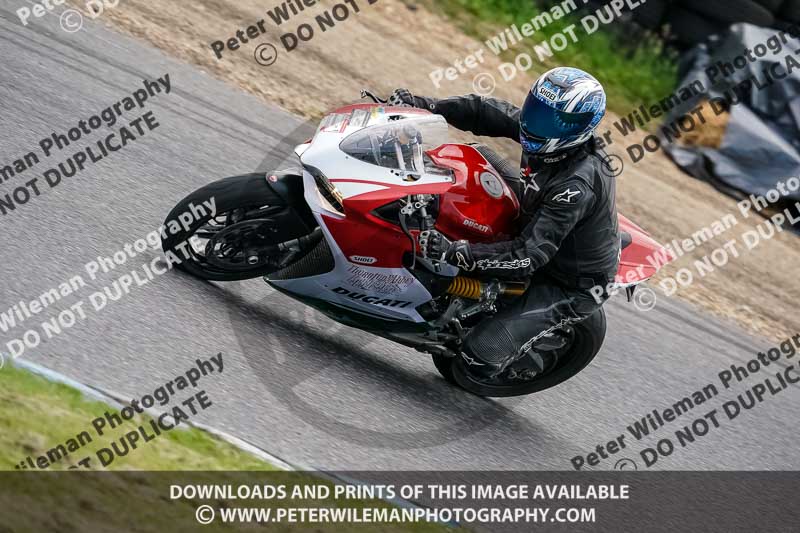 enduro digital images;event digital images;eventdigitalimages;lydden hill;lydden no limits trackday;lydden photographs;lydden trackday photographs;no limits trackdays;peter wileman photography;racing digital images;trackday digital images;trackday photos